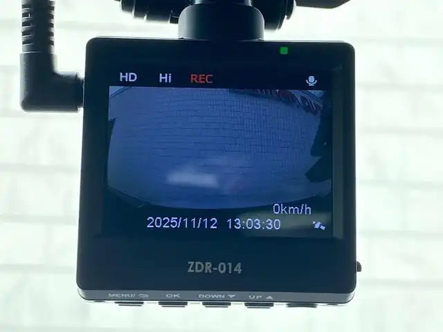 トヨタ Ｃ－ＨＲ G LEDエディション 岐阜県 2018(平30)年 5.1万km ホワイトパールクリスタルシャイン ワンオーナー/TRDフルエアロ/LEDエディション/C-HR専用ALPINE社製SDナビ/-BT/DVD/フルセグTV/カーアロマ/プラズマクラスター/LEDヘッドライト/オートハイビーム/ブレーキホールド/ドライブレコーダー/ハーフレザーシート/電動パーキングブレーキ/ステアリングスイッチ/取扱説明書/保証書/スマートキー2本/純正フロアマット/バックカメラ/ETC