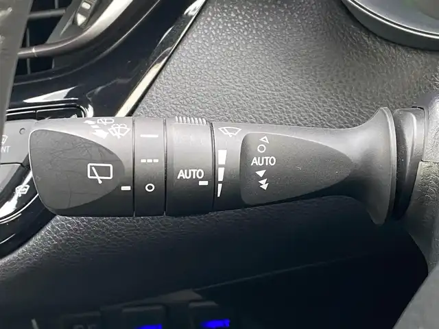 トヨタ Ｃ－ＨＲ G LEDエディション 岐阜県 2018(平30)年 5.1万km ホワイトパールクリスタルシャイン ワンオーナー/TRDフルエアロ/LEDエディション/C-HR専用ALPINE社製SDナビ/-BT/DVD/フルセグTV/カーアロマ/プラズマクラスター/LEDヘッドライト/オートハイビーム/ブレーキホールド/ドライブレコーダー/ハーフレザーシート/電動パーキングブレーキ/ステアリングスイッチ/取扱説明書/保証書/スマートキー2本/純正フロアマット/バックカメラ/ETC