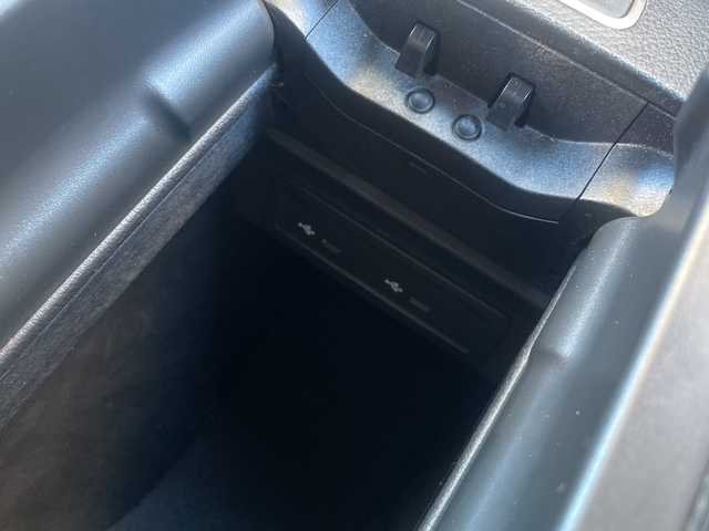 メルセデス・ベンツ ＧＬＢ２００ｄ AMGライン 栃木県 2021(令3)年 3.9万km マウンテングレー 純正ナビ /全周囲カメラ /アンビエントライト /フルセグTV Bluetooth /パワーシート /ドラレコ /シートメモリー/ レーダークルーズ /パワーバックドア /コーナーセンサー/ LED