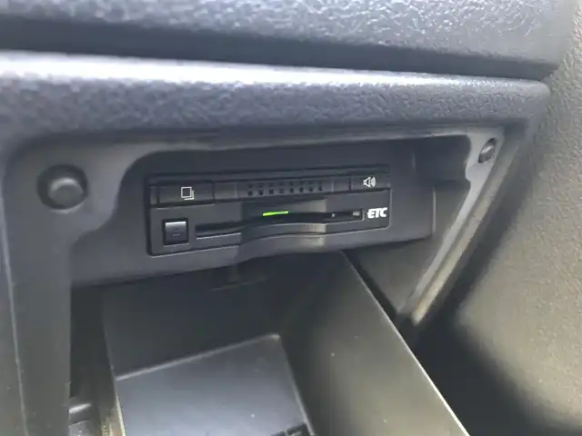 トヨタ ヴォクシー ZS 煌Z 富山県 2013(平25)年 5.4万km ブラック 純正ナビ/フルセグTV/バックカメラ/両側パワースライドドア/スマートキー/プッシュスタート/HIDヘッドライト/オートライト/ETC/ステアリングスイッチ/革巻きステアリング