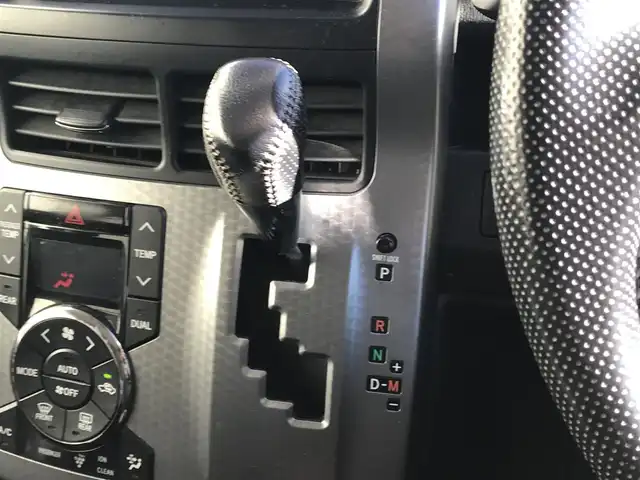 トヨタ ヴォクシー ZS 煌Z 富山県 2013(平25)年 5.4万km ブラック 純正ナビ/フルセグTV/バックカメラ/両側パワースライドドア/スマートキー/プッシュスタート/HIDヘッドライト/オートライト/ETC/ステアリングスイッチ/革巻きステアリング