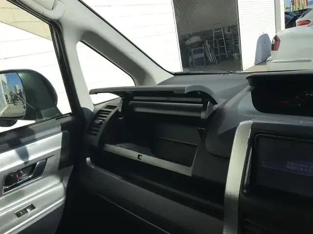 トヨタ ヴォクシー ZS 煌Z 富山県 2013(平25)年 5.4万km ブラック 純正ナビ/フルセグTV/バックカメラ/両側パワースライドドア/スマートキー/プッシュスタート/HIDヘッドライト/オートライト/ETC/ステアリングスイッチ/革巻きステアリング