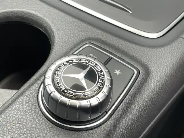 メルセデス・ベンツ ＣＬＡ２５０ シュポルト 4MATIC 東京都 2017(平29)年 3.2万km コスモスブラック レーダーセーフティパッケージ/純正HDDナビ/CD/DVD/Bluetooth/バックカメラ/ハーフレザー/シートヒーター/運転席パワーシート/パワーバックドア/LEDヘッドライト/クリアランスソナー/衝突被害軽減システム/レーダー探知機/運転席パワーシート/前席シートヒーター/純正18インチAW/保証書取扱説明書