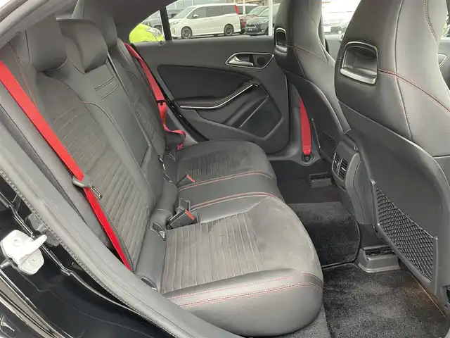 メルセデス・ベンツ ＣＬＡ２５０ シュポルト 4MATIC 東京都 2017(平29)年 3.2万km コスモスブラック レーダーセーフティパッケージ/純正HDDナビ/CD/DVD/Bluetooth/バックカメラ/ハーフレザー/シートヒーター/運転席パワーシート/パワーバックドア/LEDヘッドライト/クリアランスソナー/衝突被害軽減システム/レーダー探知機/運転席パワーシート/前席シートヒーター/純正18インチAW/保証書取扱説明書