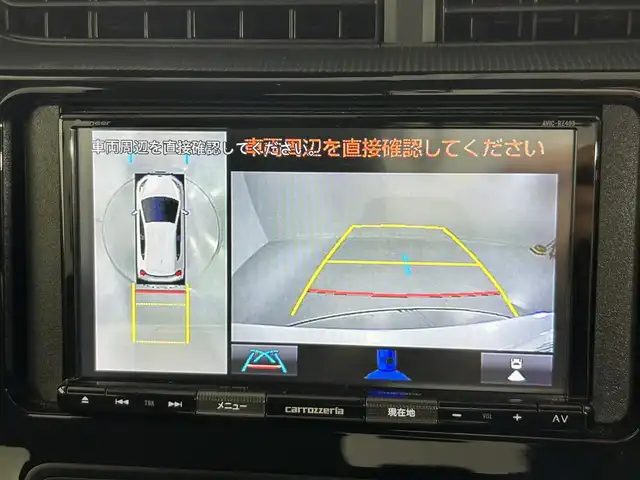 トヨタ アクア S グランパー 佐賀県 2021(令3)年 5.6万km ホワイトパールクリスタルシャイン 社外7インチナビ（AVIC-RZ403）/(Bluetooth.DVD)/衝突被害軽減システム/全方位バックカメラ/先行車発進お知らせ機能/車線逸脱警報/オートライト/オートマチックハイビーム/クリアランスソナー/ETC/前方ドライブレコーダー/LEDヘッドライト/純正フロアマット/スマートキー/スペアキー×1/プッシュスタート/電動格納ミラー