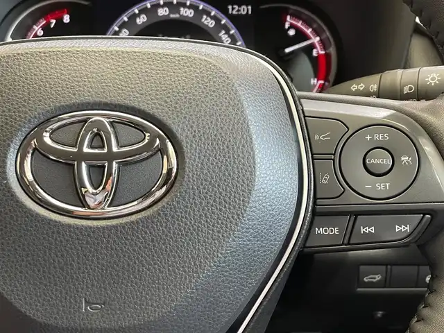トヨタ ＲＡＶ４ アドベンチャー オフロードPKG 岩手県 2021(令3)年 3万km グレーメタリック ４WD/寒冷地仕様/TRDフロントバンパーガーニッシュ/TRDバックドアロアガーニッシュ/オーバーフェンダー/ルーフレール/パノラミックビューモニター/マルチテレインセレクト/ハンズフリーパワーバックドア/置くだけ充電/トヨタセーフティセンス/レーダークルーズコントロール/レーントレーシングアシスト/クリアランスソナー/ダウンヒルアシストコントロール/パワーシート（運転席）/シートヒーター・シートベンチレーション（前席）/ステアリングヒーター/MTモード付きAT/9インチディスプレイオーディオ/（ナビ/フルセグ/USB/Bluetooth/AppleCarPlay/AndroidAuto/ミラキャスト）/ETC/ドライブレコーダー/LEDヘッドランプ/純正18インチアルミホイール