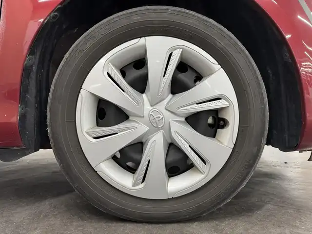 トヨタ シエンタ ハイブリッド ファンベースG 三重県 2022(令4)年 5.6万km ブラックマイカ/センシュアルレッドマイカ ハイブリッド/FF/インパネCVT/純正 7インチナビ NSZT-W68T/【OP】パノラミックビューモニター/両側パワースライドドア/ドライブレコーダー 前後/ビルトイン ETC/Toyota Safety Sense/・プリクラッシュセーフティ［PCS］/・レーンディパーチャーアラート［LDA］/・オートハイビーム［AHB］/・インテリジェントクリアランスソナー［パーキングサポートブレーキ（PKSB）（静止物）］/・先行車発進告知機能［TMN］/装備/・【OP】シートヒーターパッケージ（シートヒーター（D/N）、ステアリングヒーター）/・クルーズコントロール/・オートエアコン/・LEDヘッドランプ＆フロントフォグランプ/・プッシュスタート/・純正ホイールキャップ＆15インチスチールホイール/・保/取/ナビ取/・スマートキーx2