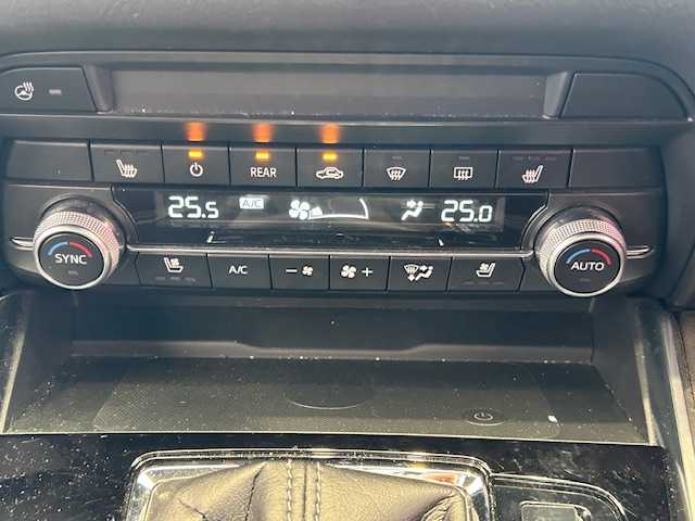 マツダ ＣＸ－８ XD Lパッケージ 埼玉県 2021(令3)年 3.9万km プラチナクォーツメタリック シティブレーキサポート/プレミアムサウンドBOSE/純正メモリナビ/　　BT/フルセグ/アラウンドビューモニター/パワーバックドア/レーダークルーズコントロール/LEDオートライト/レザーシート/シートヒーター/エアーシート/パワーシート/純正19インチアルミホイール/ステアリングヒーター/ステアリングスイッチ/USBポート/ETC2.0/禁煙車