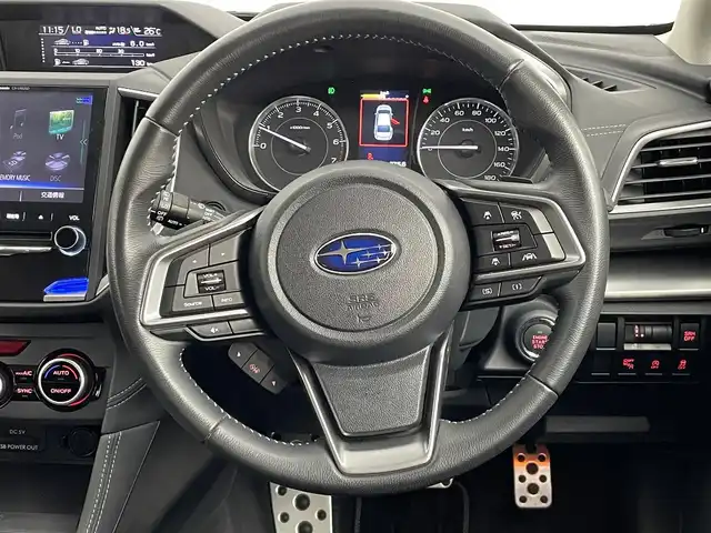 スバル インプレッサ スポーツ 2．0i－S アイサイト 道央・札幌 2017(平29)年 1.3万km アイスシルバーメタリック ・４WD/・寒冷地仕様/・純正メモリナビ/CD/DVD/SD/BT/iPod/・フルセグTV/・バックカメラ/・ドライブレコーダー前のみ/・アイサイト/・レーンキープアシスト/・アダプティブクルーズコントロール/・横滑り防止装置/・盗難防止装置/・ヒルスタートアシスト/・アイドリングストップ/・ステアリングヒーター/・D+N席パワーシート/・LEDヘッドライト/・オートライト/・フォグランプ/・純正18インチAW/・純正フロアマット/・プッシュスタート/・スマートキー/・スペアキー/・保証書/・取扱説明書