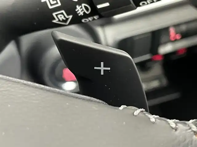 スバル インプレッサ スポーツ 2．0i－S アイサイト 道央・札幌 2017(平29)年 1.3万km アイスシルバーメタリック ・４WD/・寒冷地仕様/・純正メモリナビ/CD/DVD/SD/BT/iPod/・フルセグTV/・バックカメラ/・ドライブレコーダー前のみ/・アイサイト/・レーンキープアシスト/・アダプティブクルーズコントロール/・横滑り防止装置/・盗難防止装置/・ヒルスタートアシスト/・アイドリングストップ/・ステアリングヒーター/・D+N席パワーシート/・LEDヘッドライト/・オートライト/・フォグランプ/・純正18インチAW/・純正フロアマット/・プッシュスタート/・スマートキー/・スペアキー/・保証書/・取扱説明書