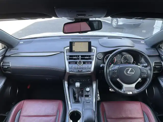 レクサス ＮＸ 200t Fスポーツ 道央・札幌 2015(平27)年 3.8万km ホワイトノーヴァガラスフレーク ４ＷＤ/寒冷地仕様/メーカーナビ/【ＣＤ／ＤＶＤ／ＢＤ／ＳＤ／ＶＴＲ／ＡＵＸ／フルセグＴＶ】/マークレビンソン/アクティブサウンドコントロール/パノラミックビューモニター/バックカメラ/レザーシート/前席シートヒーター／エアシート/後席電動格納シート/運転席シートメモリ/革巻きステアリング/ステアリングヒーター/ステアリングスイッチ/パドルシフト/３眼ヘッドランプ/ＬＥＤ/フォグランプ/リアフォグランプ/オートライト/オートハイビーム/プリクラッシュセーフティ/レーンキープアシスト/ブラインドスポットモニタ/オートブレーキホールド/ヘッドアップディスプレイ/ドアミラーヒーター/ウィンカーミラー/電動格納ミラー/パワーバックドア/自動防眩ルームミラー/スカッフプレート/ＡＣ１００Ｖ/プッシュスタート/スマートキー/新車時保証書