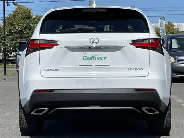 レクサス ＮＸ 200t Fスポーツ 道央・札幌 2015(平27)年 3.8万km ホワイトノーヴァガラスフレーク ４ＷＤ/寒冷地仕様/メーカーナビ/【ＣＤ／ＤＶＤ／ＢＤ／ＳＤ／ＶＴＲ／ＡＵＸ／フルセグＴＶ】/マークレビンソン/アクティブサウンドコントロール/パノラミックビューモニター/バックカメラ/レザーシート/前席シートヒーター／エアシート/後席電動格納シート/運転席シートメモリ/革巻きステアリング/ステアリングヒーター/ステアリングスイッチ/パドルシフト/３眼ヘッドランプ/ＬＥＤ/フォグランプ/リアフォグランプ/オートライト/オートハイビーム/プリクラッシュセーフティ/レーンキープアシスト/ブラインドスポットモニタ/オートブレーキホールド/ヘッドアップディスプレイ/ドアミラーヒーター/ウィンカーミラー/電動格納ミラー/パワーバックドア/自動防眩ルームミラー/スカッフプレート/ＡＣ１００Ｖ/プッシュスタート/スマートキー/新車時保証書