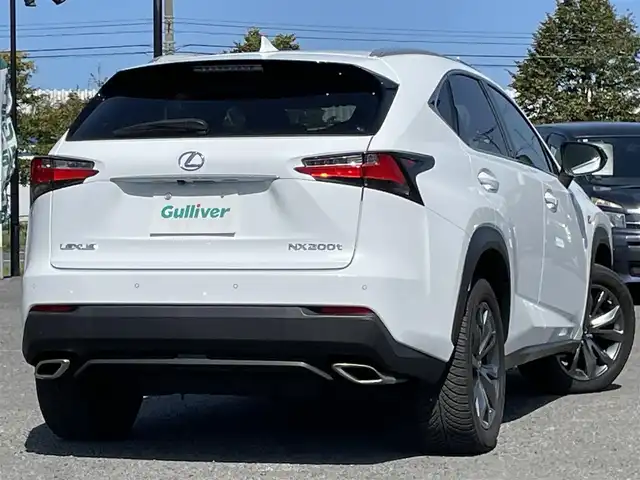 レクサス ＮＸ 200t Fスポーツ 道央・札幌 2015(平27)年 3.8万km ホワイトノーヴァガラスフレーク ４ＷＤ/寒冷地仕様/メーカーナビ/【ＣＤ／ＤＶＤ／ＢＤ／ＳＤ／ＶＴＲ／ＡＵＸ／フルセグＴＶ】/マークレビンソン/アクティブサウンドコントロール/パノラミックビューモニター/バックカメラ/レザーシート/前席シートヒーター／エアシート/後席電動格納シート/運転席シートメモリ/革巻きステアリング/ステアリングヒーター/ステアリングスイッチ/パドルシフト/３眼ヘッドランプ/ＬＥＤ/フォグランプ/リアフォグランプ/オートライト/オートハイビーム/プリクラッシュセーフティ/レーンキープアシスト/ブラインドスポットモニタ/オートブレーキホールド/ヘッドアップディスプレイ/ドアミラーヒーター/ウィンカーミラー/電動格納ミラー/パワーバックドア/自動防眩ルームミラー/スカッフプレート/ＡＣ１００Ｖ/プッシュスタート/スマートキー/新車時保証書