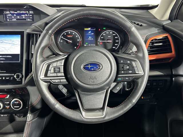 スバル フォレスター ハイブリッド X－ブレイク 神奈川県 2021(令3)年 2.1万km クリスタルホワイトP 4WD/純正8型メモリーナビゲーション【MF-1004】/フルセグ　WI-FI　SD　CD DVD　Bluetooth　AUX　USB iPod　AppleCarPlay/フロント/サイド/バックカメラ/ルーフレール/デジタルインナーミラー/パワーバックドア/アイサイト/レーダークルーズコントロール/プリクラッシュブレーキ/ツーリングアシスト/AT誤発進抑制機能/車線逸脱抑/緊急時プリクラッシュステアリング/後退時ブレーキシステム/スバルリヤビークルディテクション/ステアリング連動ヘッドランプ/先行車発進お知らせ/後退時速度リミッター/後席リマインダー/SIドライブ/XMODE/ECO-C/リアセンサー/ハーフレザーシート/前席/後席左右シートヒーター/前席パワーシート/革巻きステアリング/ステアリングヒーター/パドルシフト/純正ビルトインETC/純正前後ドライブレコーダー/電動パーキングブレーキブレーキ/オートブレーキホールド/プッシュスタート/スマートキー/LEDヘッドランプ/オートライト/LEDフロントフォグランプ/純正リアスポイラー/純正17インチアルミホイール/スペアキー