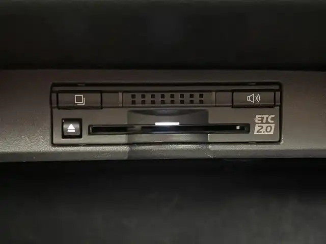 レクサス ＮＸ 200t Iパッケージ 大阪府 2016(平28)年 5.1万km グラファイトブラックガラスフレーク 衝突軽減ブレーキ/純正SDナビ/　Bluetooth/フルセグ/CD/DVD/AUX/バックカメラ/サイドカメラ/パワーバックドア/デジタルインナーミラー/LEDオートヘッドライト/フォグランプ/禁煙車/ポジションメモリー付パワーシート/シートヒーター/ステアリングヒーター/レーダークルーズコントロール/スマートキー/ビルトインETC/パドルシフト/ナノイー