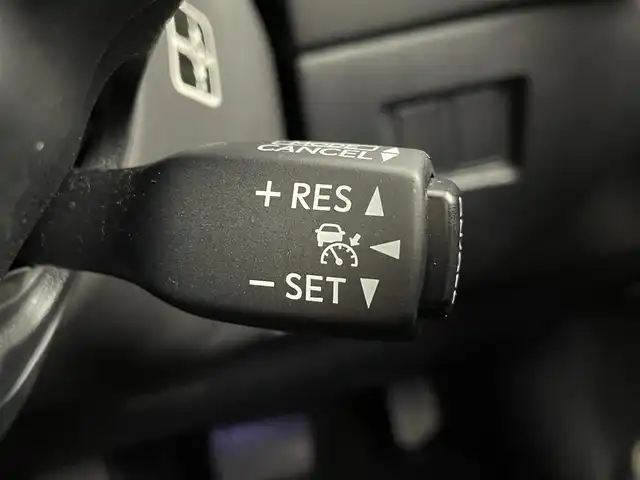 レクサス ＮＸ 200t Iパッケージ 大阪府 2016(平28)年 5.1万km グラファイトブラックガラスフレーク 衝突軽減ブレーキ/純正SDナビ/　Bluetooth/フルセグ/CD/DVD/AUX/バックカメラ/サイドカメラ/パワーバックドア/デジタルインナーミラー/LEDオートヘッドライト/フォグランプ/禁煙車/ポジションメモリー付パワーシート/シートヒーター/ステアリングヒーター/レーダークルーズコントロール/スマートキー/ビルトインETC/パドルシフト/ナノイー