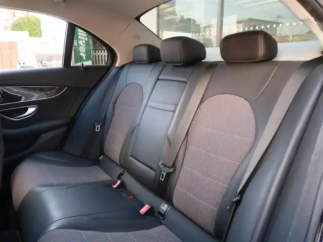 メルセデス・ベンツ Ｃ２００ アバンギャルド 千葉県 2016(平28)年 7.7万km オブシディアンブラック 純正ナビ　/フルセグＴＶ/Ｂｌｕｅｔｏｏｔｈ/バックカメラ/ドライブレコーダー/ハーフレザー /前席シートヒーター/ＥＴＣ２．０/ＬＥＤヘッドライト/クルコン　/パドルシフト/純正１７インチＡＷ/取説/保証書