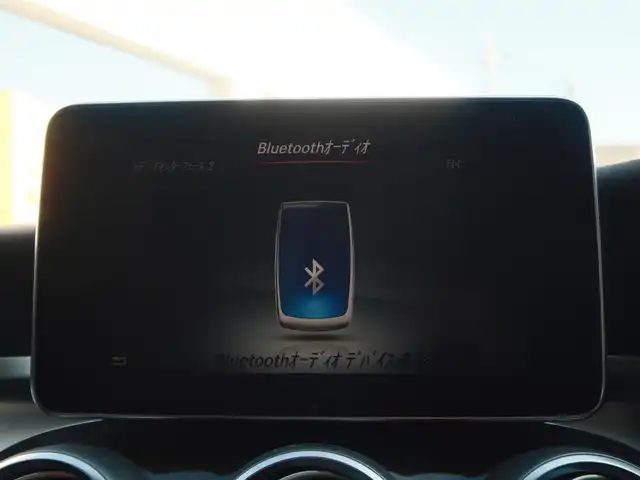 メルセデス・ベンツ Ｃ２００ アバンギャルド 千葉県 2016(平28)年 7.7万km オブシディアンブラック 純正ナビ　/フルセグＴＶ/Ｂｌｕｅｔｏｏｔｈ/バックカメラ/ドライブレコーダー/ハーフレザー /前席シートヒーター/ＥＴＣ２．０/ＬＥＤヘッドライト/クルコン　/パドルシフト/純正１７インチＡＷ/取説/保証書