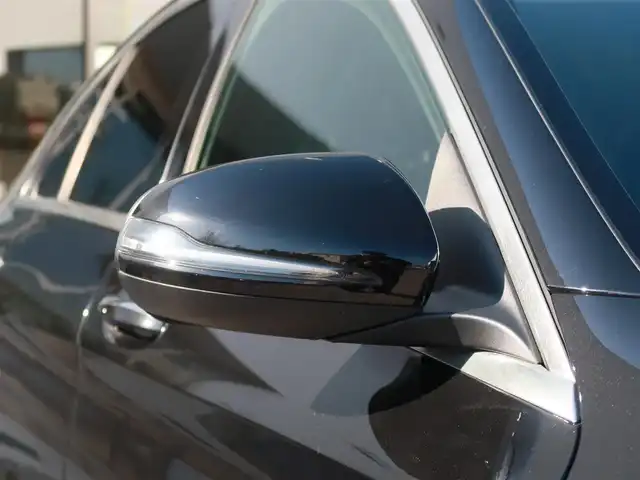 メルセデス・ベンツ Ｃ２００ アバンギャルド 千葉県 2016(平28)年 7.7万km オブシディアンブラック 純正ナビ　/フルセグＴＶ/Ｂｌｕｅｔｏｏｔｈ/バックカメラ/ドライブレコーダー/ハーフレザー /前席シートヒーター/ＥＴＣ２．０/ＬＥＤヘッドライト/クルコン　/パドルシフト/純正１７インチＡＷ/取説/保証書