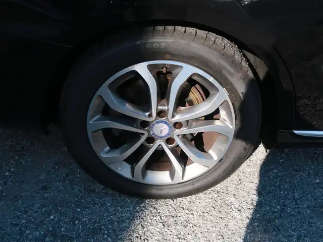 メルセデス・ベンツ Ｃ２００ アバンギャルド 千葉県 2016(平28)年 7.7万km オブシディアンブラック 純正ナビ　/フルセグＴＶ/Ｂｌｕｅｔｏｏｔｈ/バックカメラ/ドライブレコーダー/ハーフレザー /前席シートヒーター/ＥＴＣ２．０/ＬＥＤヘッドライト/クルコン　/パドルシフト/純正１７インチＡＷ/取説/保証書