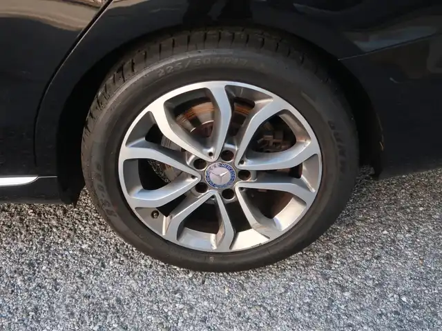 メルセデス・ベンツ Ｃ２００ アバンギャルド 千葉県 2016(平28)年 7.7万km オブシディアンブラック 純正ナビ　/フルセグＴＶ/Ｂｌｕｅｔｏｏｔｈ/バックカメラ/ドライブレコーダー/ハーフレザー /前席シートヒーター/ＥＴＣ２．０/ＬＥＤヘッドライト/クルコン　/パドルシフト/純正１７インチＡＷ/取説/保証書