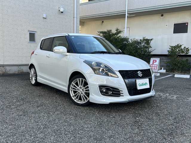 スズキ スイフト スポーツ 兵庫県 2015(平27)年 2.9万km スノーホワイトパール 社外SDナビ/　Bluetooth/USB/AUX/DVD/フルセグテレビ（走行中視聴可能）/ビルトインETC/MTモード付AT/前後ドライブレコーダー/クルーズコントロール/横滑り防止装置/ABS/盗難防止装置/スペアキー（1本）/純正フロアマット/純正アルミホイール（１７インチ）/エアバッグ（W）
