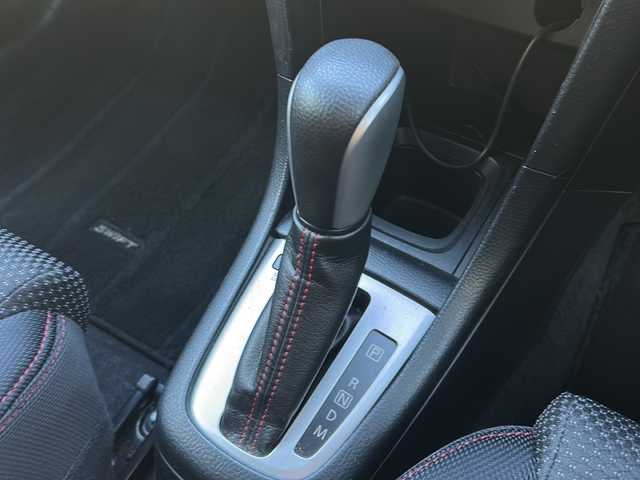 スズキ スイフト スポーツ 兵庫県 2015(平27)年 2.9万km スノーホワイトパール 社外SDナビ/　Bluetooth/USB/AUX/DVD/フルセグテレビ（走行中視聴可能）/ビルトインETC/MTモード付AT/前後ドライブレコーダー/クルーズコントロール/横滑り防止装置/ABS/盗難防止装置/スペアキー（1本）/純正フロアマット/純正アルミホイール（１７インチ）/エアバッグ（W）