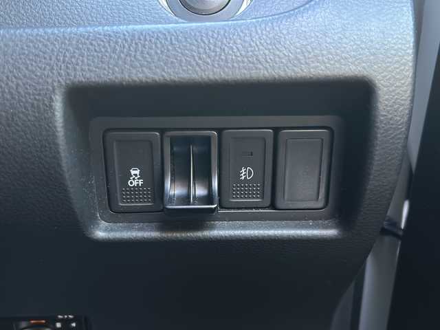 スズキ スイフト スポーツ 兵庫県 2015(平27)年 2.9万km スノーホワイトパール 社外SDナビ/　Bluetooth/USB/AUX/DVD/フルセグテレビ（走行中視聴可能）/ビルトインETC/MTモード付AT/前後ドライブレコーダー/クルーズコントロール/横滑り防止装置/ABS/盗難防止装置/スペアキー（1本）/純正フロアマット/純正アルミホイール（１７インチ）/エアバッグ（W）