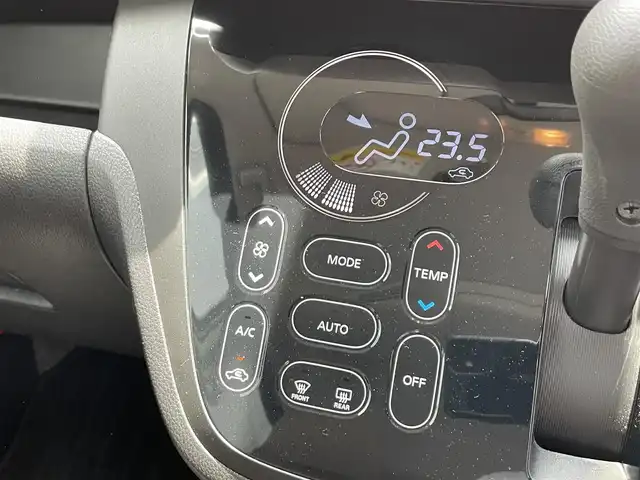 日産 デイズ ルークス HWS X Vセレクション 滋賀県 2018(平30)年 2.9万km スパークリングレッドM 禁煙車/純正ナビ（MM517D-W)/（CD/DVD/SD/BT/USB/フルセグTV）/エマージェンシーブレーキ/車線逸脱警報/オートマチックハイビーム/アラウンドビューモニター/ETC/前後ドライブレコーダー（ZDR055）/ハーフレザーシート/両側パワースライドドア/後席テーブル/プッシュスタート/インテリジェントキー×２/オーバーヘッドコンソール/ナノイー付リアシーリングファン/LEDヘッドランプ/フロアマット/純正15インチAW