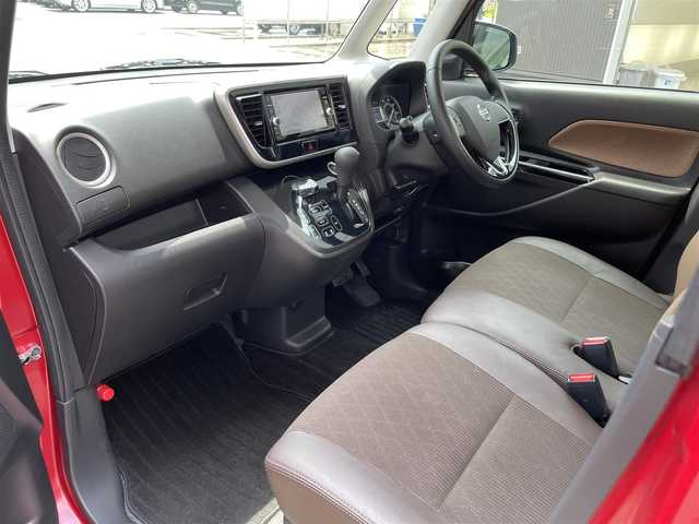 日産 デイズ ルークス HWS X Vセレクション 滋賀県 2018(平30)年 2.9万km スパークリングレッドM 禁煙車/純正ナビ（MM517D-W)/（CD/DVD/SD/BT/USB/フルセグTV）/エマージェンシーブレーキ/車線逸脱警報/オートマチックハイビーム/アラウンドビューモニター/ETC/前後ドライブレコーダー（ZDR055）/ハーフレザーシート/両側パワースライドドア/後席テーブル/プッシュスタート/インテリジェントキー×２/オーバーヘッドコンソール/ナノイー付リアシーリングファン/LEDヘッドランプ/フロアマット/純正15インチAW