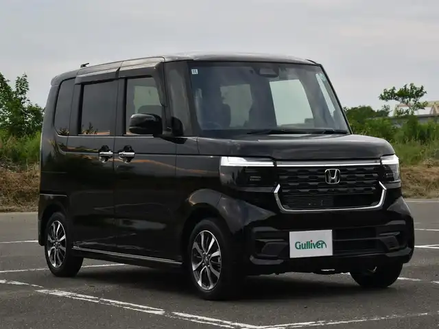 ホンダ Ｎ ＢＯＸ カスタム 福岡県 2024(令6)年 0.4万km クリスタルブラックパール ワンオーナー/純正9インチナビ/フルセグTV・BT・CD・DVD・FM・AM/バックカメラ/ETC/ナビ連動前後ドライブレコーダー/パワースライドドア/ホンダセンシング/ブレーキホールド/シートヒーター/純正14インチアルミホイール/保証書・取説・スペアキー