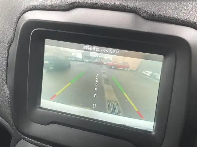 クライスラー・ジープ ジープ レネゲード ロンジチュード 熊本県 2020(令2)年 6.2万km パール ・スマートキー/・プッシュスタート/・前面衝突警報ブレーキ/・レーンセンス/・パーキングセンサー/・ブラインドスポットモニター/・アクティブヘッドライト/・クルーズコントロール/・純正ディスプレイオーディオ/　【Bluetooth・USB・AUX】/・バックカメラ/・フォグランプ/・純正マット