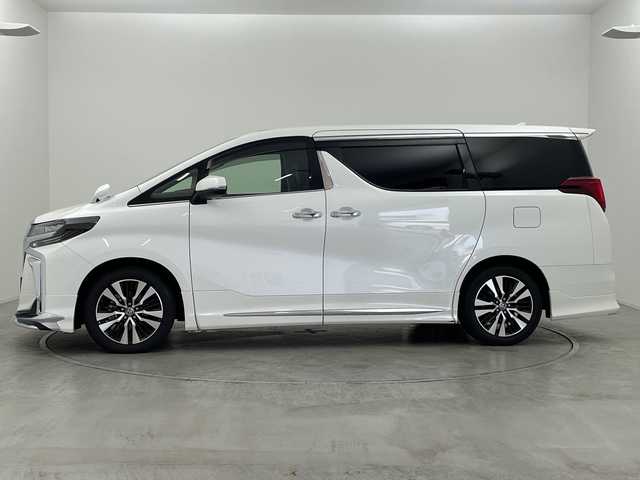 トヨタ アルファード S Cパッケージ 群馬県 2023(令5)年 0.5万km ホワイトパールクリスタルシャイン サンルーフ　モデリスタエアロ　純正９型ナビ　純正１２型後席モニター　フルセグＴＶ　バックカメラ　両側電動スライドドア　電動リアゲート　ＡＣ１００Ｖ電源　シートヒーター／エアーシート　ＢＳＭ　禁煙車