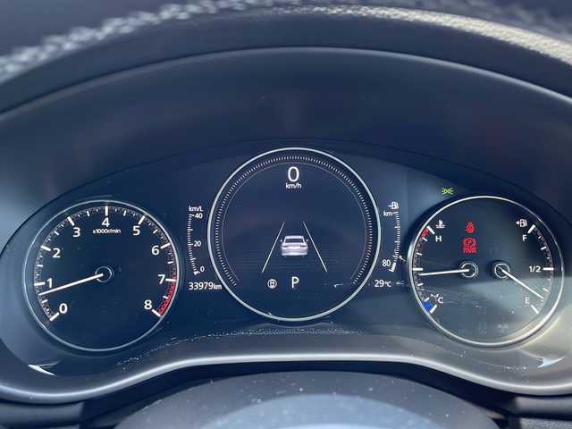 マツダ マツダ３セダン 15S ツーリング 長野県 2023(令5)年 3.4万km プラチナクォーツメタリック i-ACTIVSENSE/・スマートブレーキサポート/・全車速追従機能付レーダークルーズコントロール/・車線逸脱警報システム/・ブラインドスポットモニタリング/・後側方接近車両検知/・パーキングセンサー/・アクティブドライビングディスプレイ/マツダコネクト8.8インチセンターディスプレイ/（CD/DVD/フルセグTV/BT/HDMI）/360度ビューモニター/ビルトインETC/ドライブレコーダー（F・R）/革巻きステアリング/ステアリングスイッチ/アイドリングストップ/電動パーキングブレーキ/ブレーキホールド/ディミングターンシグナル/LEDヘッドライト/オートライト/オートハイビーム/スマートキー/Pスタート/電動格納ミラー/純正フロアマット/純正18インチAW/純正18インチAW1本積み込み