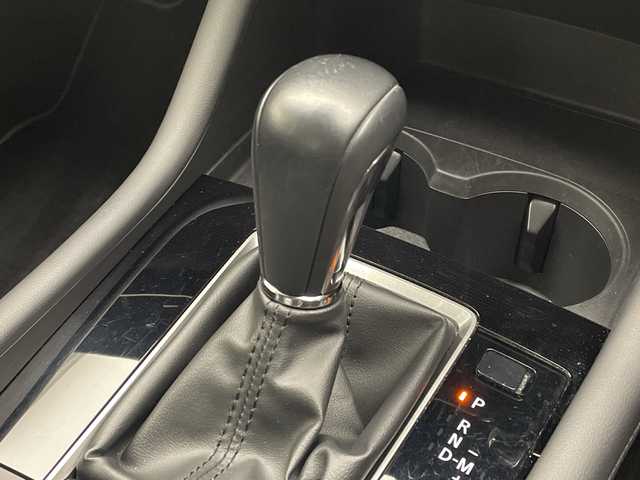 マツダ マツダ３セダン 15S ツーリング 愛媛県 2023(令5)年 3.4万km プラチナクォーツメタリック 純正8.8インチナビ/Bluetooth/フルセグ/USB/全周囲カメラ/レーダークルーズコントロール/衝突被害軽減ブレーキ/レーンキープアシスト/前後コーナーセンサー/ブラインドスポットモニター/LEDヘッドライト/オートマチックハイビーム/オートライト/ドライブレコーダー/ETC/電動格納ミラー/センターコンソール/純正18インチアルミ/純正フロアマット