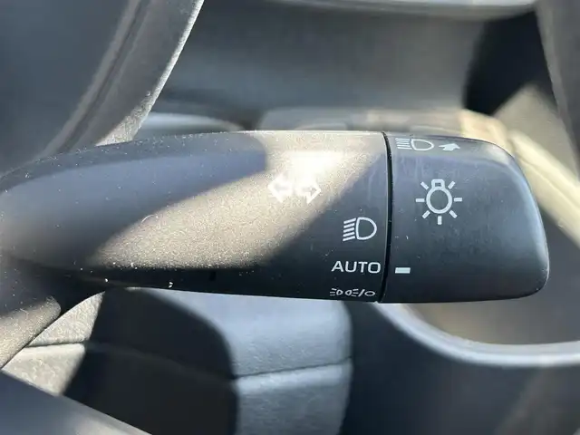 トヨタ シエンタ ハイブリッド G 熊本県 2023(令5)年 2.3万km ダークグレー ワンオーナー/純正ディスプレイオーディオ/・AM/FM/USB/BT/・フルセグTV/・AppleCarPlay/AndroidAuto/全周囲カメラ/・フロント/サイド/バック/トヨタセーフティセンス/・レーンディパーチャーアラート/・ブラインドスポットモニター/・プリクラッシュセーフティ/・プロアクティブドライビングアシスト/・リヤクロストラフィックアラート/・パーキングサポートブレーキ/・ロードサインアシスト/・クリアランスソナー/・レーダークルーズコントロール/・オートマチックハイビーム/前後コーナーセンサー/ステアリングリモコン/オートライト/・LEDライト/・ヘッドライトレベライザー/電動格納ミラー/・ウィンカーミラー/テレビキャンセラー/ビルトインETC/純正ドアバイザー/純正フロアマット/スマートキー/・スペアキー