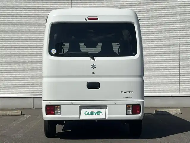 スズキ エブリイ PA 秋田県 2024(令6)年 2.3万km スペリアホワイト ４WD/禁煙車/スズキセーフティサポート/衝突被害軽減ブレーキデュアルカメラブレーキサポート/純正ラジオ付き時計パネル（AM/FM）/スズキ純正12インチアルミ（夏タイヤ装着）/アイドリングストップ/コーナーセンサー/レーンキープアシスト/オートマチックハイビーム/オートライト/パワーステアリング/ヘッドライトレベライザー/横滑り防止/寒冷地仕様/保証書/取扱説明書/記録簿/スペアキー1本有