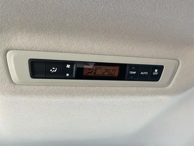 トヨタ ノア Si 茨城県 2014(平26)年 6.3万km ホワイトパールクリスタルシャイン 純正SDナビ/　(AM/FM/CD/DVD/TV/SD/Bluetooth)/フルセグTV/バックカメラ/両側パワースライドドア/ステアリングスイッチ/革巻きステアリング/ドライブレコーダー/ETC/アイドリングストップ/横滑り防止装置/LEDヘッドライト/オートライト/フォグランプ/純正アルミホイール16インチ/スマートキー/スペアキー/プッシュスタート/電格ミラー/ウィンカーミラー/純正フロアマット/ドアバイザー