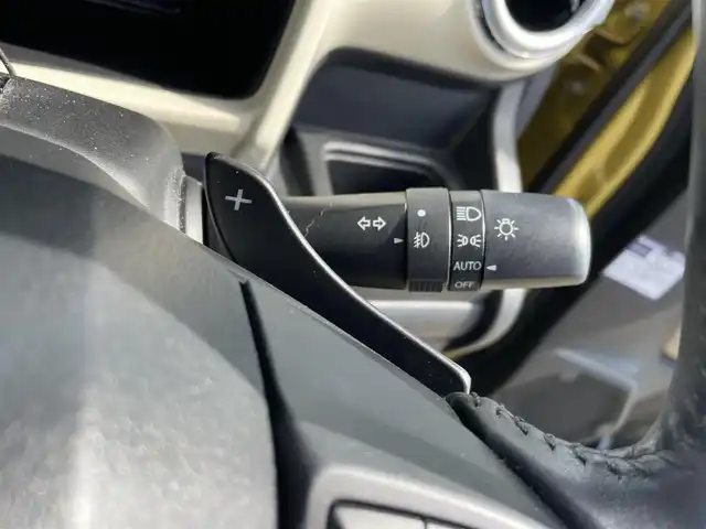 スズキ クロスビー HYBRID MZ 富山県 2018(平30)年 3.2万km ラッシュイエローメタリック/ブラック2トーンルーフ ワンオーナー／/アラウンドビューモニター／/純正８インチナビ／/フルセグＴＶ／/Ｂｌｕｅｔｏｏｔｈ／/ＤＶＤ再生／/運転席助手席シートヒーター／/ＬＥＤオートライト／/コーナーセンサー／/ビルトインＥＴＣ／/クルーズコントロール