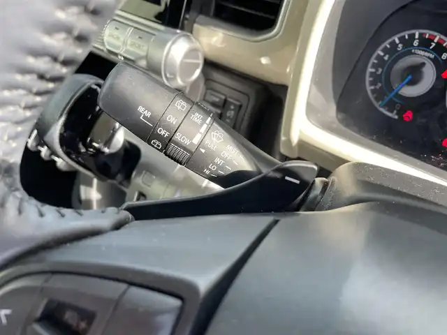 スズキ クロスビー HYBRID MZ 富山県 2018(平30)年 3.2万km ラッシュイエローメタリック/ブラック2トーンルーフ ワンオーナー／/アラウンドビューモニター／/純正８インチナビ／/フルセグＴＶ／/Ｂｌｕｅｔｏｏｔｈ／/ＤＶＤ再生／/運転席助手席シートヒーター／/ＬＥＤオートライト／/コーナーセンサー／/ビルトインＥＴＣ／/クルーズコントロール