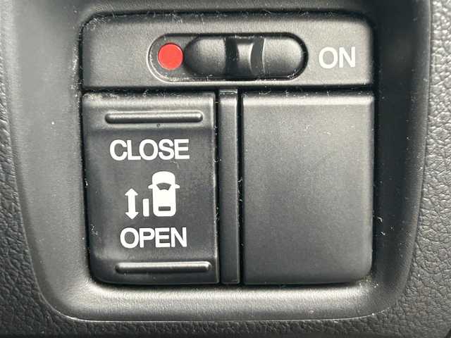 ホンダ Ｎ ＢＯＸ カスタム G Lパッケージ 岡山県 2016(平28)年 7.1万km プレミアムベルベットパープル・パール 登録時走行距離70985km/社外ナビ（AVIC-RZ300)/フルセグTV(AM.FM.CD.DVD.TV)/パワースライドドア/両側スライドドア/バックカメラ/ETC/横滑り防止装置/オートライト/アイドリングストップ/14インチ純正AW/フロアマット/スマートキー/スペアキー/プッシュスタート/ドアバイザー/ウィンカーミラー/保証書/取扱説明書