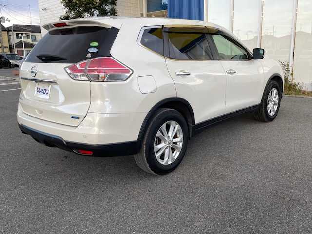 日産 エクストレイル 20X エマージェンシーブレーキ 福島県 2016(平28)年 8.7万km ブリリアントホワイトパール (株)IDOMが運営する【じしゃロンいわき店】の自社ローン専用車両になります。こちらは現金またはオートローンご利用時の価格です。自社ローンご希望の方は別途その旨お申付け下さい/登録時走行距離86720km/メモリーナビ/バックカメラ/プッシュスタート/スマートキー/エマージェンシーブレーキ/フルセグTV/カプロンシート/シートヒーター/純正アルミホイール