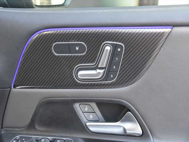 メルセデス・ベンツ Ｍ・ベンツ ＧＬＢ２００ｄ 4マチック AMGライン 和歌山県 2021(令3)年 6.6万km 黒 レザーエクスクルーシブパッケージ /アドバンスドパッケージ /黒グレーコンビ革 /ACC /純正ナビ /フルセグ /全方位カメラ /HUD /電動バックドア /パーキングアシスト /アンビエントライト /前席シートヒーター /純正ドラレコ /ルーフレール /ETC