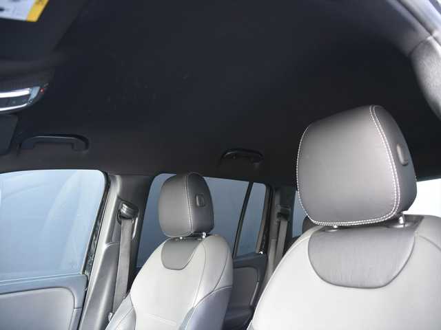 メルセデス・ベンツ Ｍ・ベンツ ＧＬＢ２００ｄ 4マチック AMGライン 和歌山県 2021(令3)年 6.6万km 黒 レザーエクスクルーシブパッケージ /アドバンスドパッケージ /黒グレーコンビ革 /ACC /純正ナビ /フルセグ /全方位カメラ /HUD /電動バックドア /パーキングアシスト /アンビエントライト /前席シートヒーター /純正ドラレコ /ルーフレール /ETC