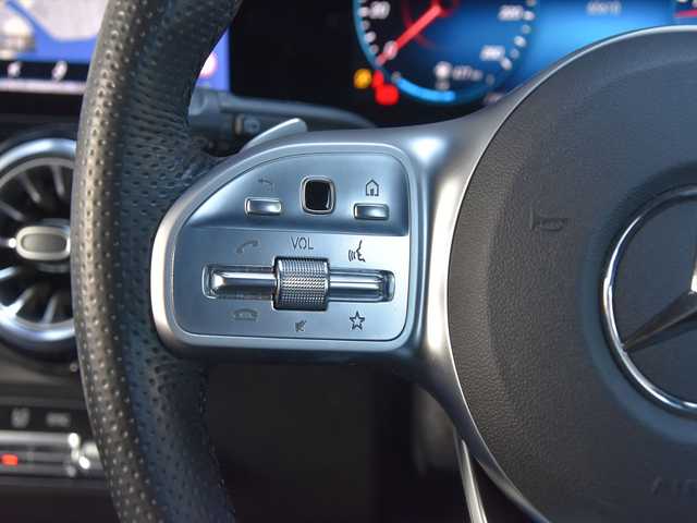 メルセデス・ベンツ Ｍ・ベンツ ＧＬＢ２００ｄ 4マチック AMGライン 和歌山県 2021(令3)年 6.6万km 黒 レザーエクスクルーシブパッケージ /アドバンスドパッケージ /黒グレーコンビ革 /ACC /純正ナビ /フルセグ /全方位カメラ /HUD /電動バックドア /パーキングアシスト /アンビエントライト /前席シートヒーター /純正ドラレコ /ルーフレール /ETC