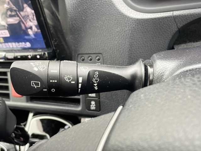 トヨタ ヴォクシー ZS 煌Ⅱ 静岡県 2019(令1)年 3.8万km ブラック /社外ナビ/地デジTV//社外CD/DVD/Bluetooth//バックカメラ//フリップダウンリアモニター//両側パワースライドドア//セーフティセンス//オートハイビーム//レーンキープアシスト//クルーズコントロール//純正16インチAW//ETC//LEDヘッドライト//スマートキー