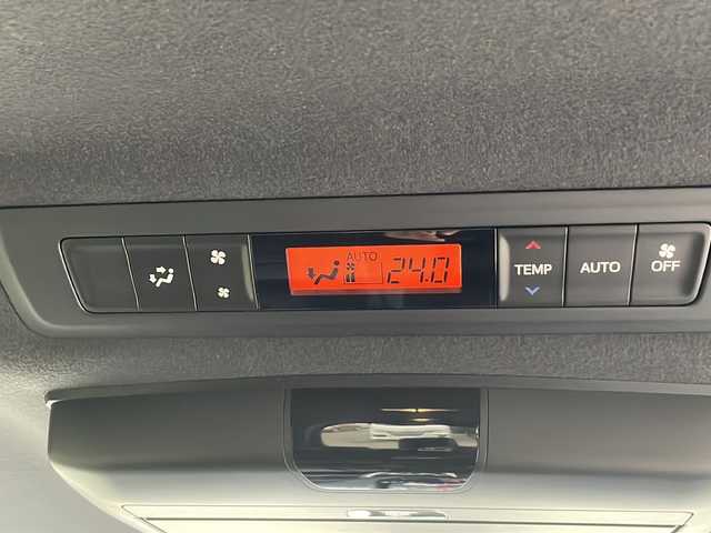 トヨタ ヴォクシー ZS 煌Ⅱ 静岡県 2019(令1)年 3.8万km ブラック /社外ナビ/地デジTV//社外CD/DVD/Bluetooth//バックカメラ//フリップダウンリアモニター//両側パワースライドドア//セーフティセンス//オートハイビーム//レーンキープアシスト//クルーズコントロール//純正16インチAW//ETC//LEDヘッドライト//スマートキー