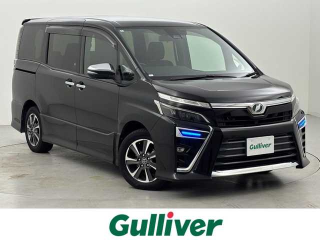 トヨタ ヴォクシー ZS 煌 福岡県 2018(平30)年 4.4万km ブラック アルパイン後席モニター／９型ナビ　/バックカメラ　/ＥＴＣ　/ドラレコ　/クルーズコントロール　/コーナーセンサー　/衝突被害軽減ブレーキ　/レーンキープ　/両側電動スライドドア　/ＭＴモード付ＡＴ　/純正１６インチＡＷ　/ＬＥＤヘッドライト