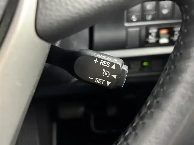 トヨタ ヴォクシー ZS 煌 福岡県 2018(平30)年 4.4万km ブラック アルパイン後席モニター／９型ナビ　/バックカメラ　/ＥＴＣ　/ドラレコ　/クルーズコントロール　/コーナーセンサー　/衝突被害軽減ブレーキ　/レーンキープ　/両側電動スライドドア　/ＭＴモード付ＡＴ　/純正１６インチＡＷ　/ＬＥＤヘッドライト