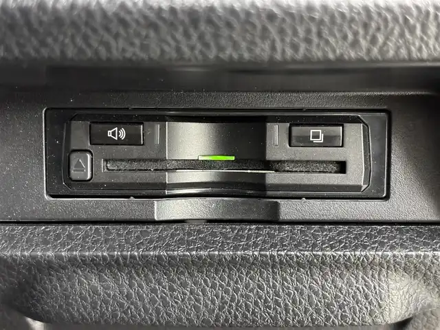 トヨタ ヴォクシー ZS 煌 福岡県 2018(平30)年 4.4万km ブラック アルパイン後席モニター／９型ナビ　/バックカメラ　/ＥＴＣ　/ドラレコ　/クルーズコントロール　/コーナーセンサー　/衝突被害軽減ブレーキ　/レーンキープ　/両側電動スライドドア　/ＭＴモード付ＡＴ　/純正１６インチＡＷ　/ＬＥＤヘッドライト